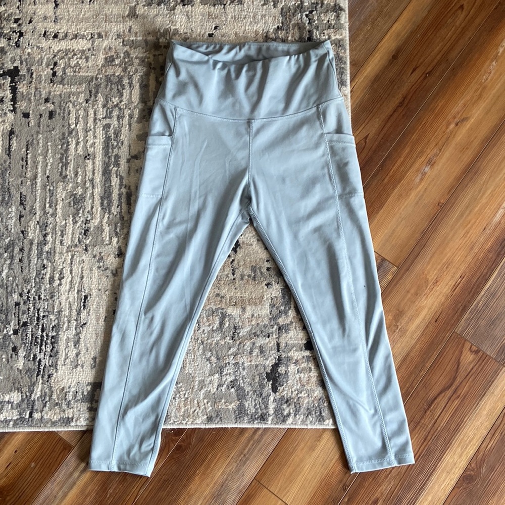 Ebb & Flow light blue active leggings